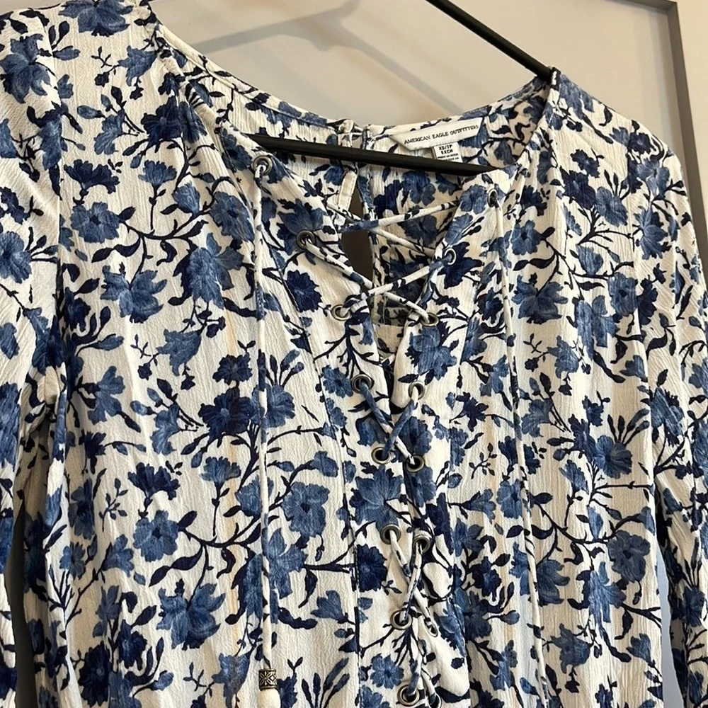 American Eagle Floral Romper Long Sleeves XS Boho Fall Lace up Bell Sleeve